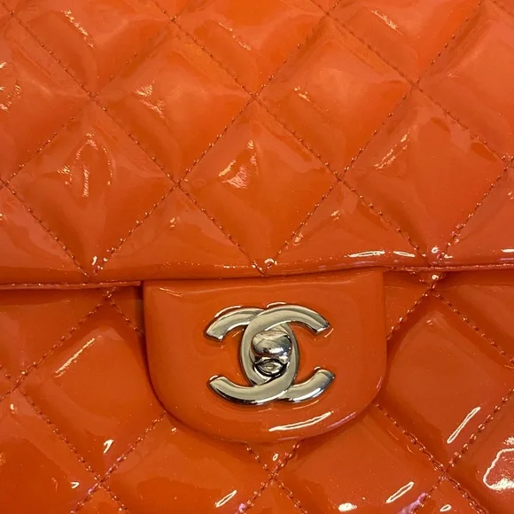 CHANEL Classic Chain Flap Quilted Patent Leather Exc cond - Picture 7 of 14